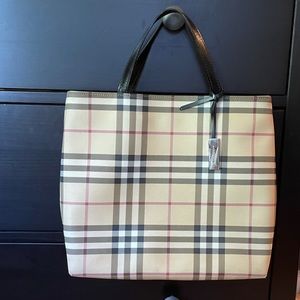 Burberry tote